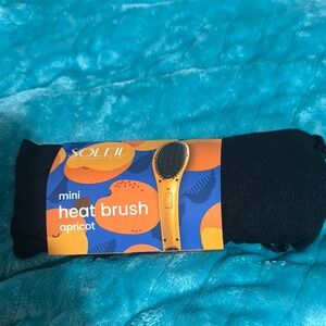 Mini heat brush